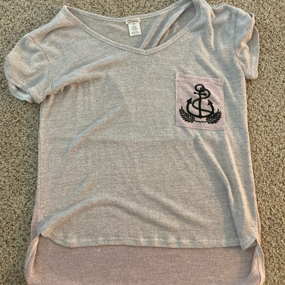 Trillicum high low shirt